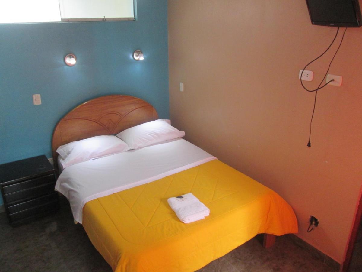 Hotel Villa Santa Ana Quillabamba ภายนอก รูปภาพ