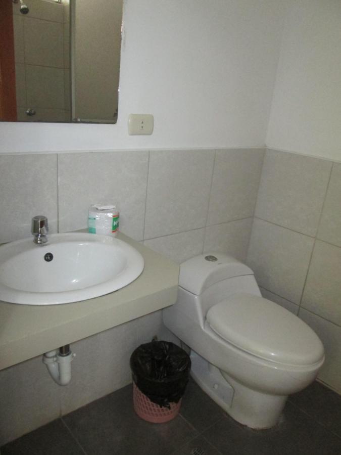 Hotel Villa Santa Ana Quillabamba ภายนอก รูปภาพ