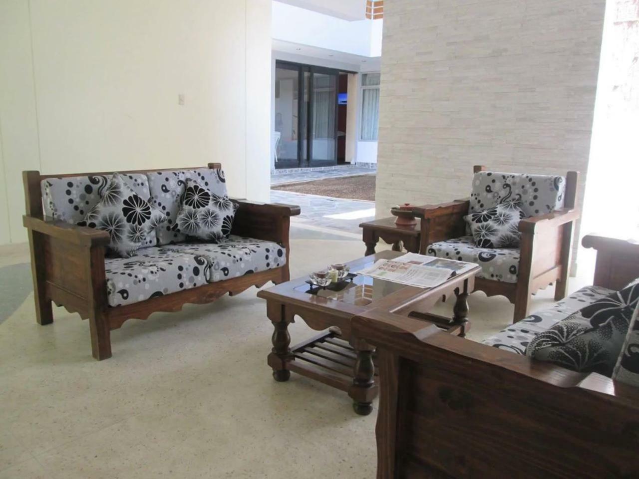 Hotel Villa Santa Ana Quillabamba ภายนอก รูปภาพ